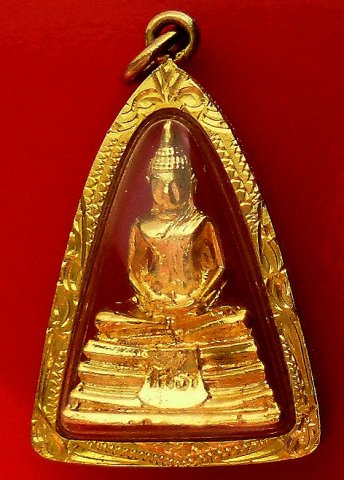 Buy this article : Pendant with Thai Buddha image sitting