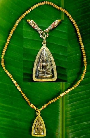 Acheter ce produit : Collier perles et dorure gros pendentif Bouddha