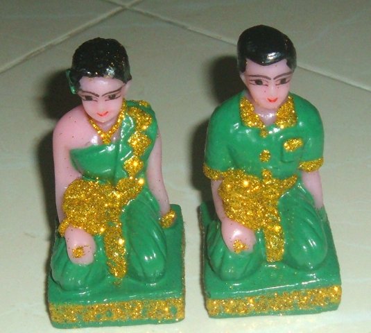 Buy this article : Set of 2 statuettes spirit house Thailand